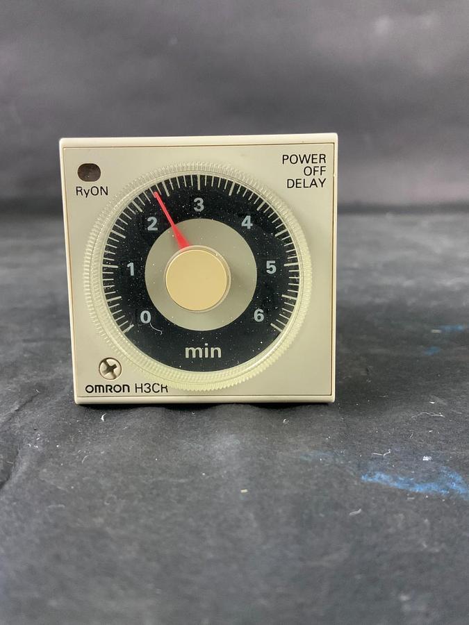 Used OMRON H3CR-H8L  - TIME DELAY RELAY ($16 OBO)