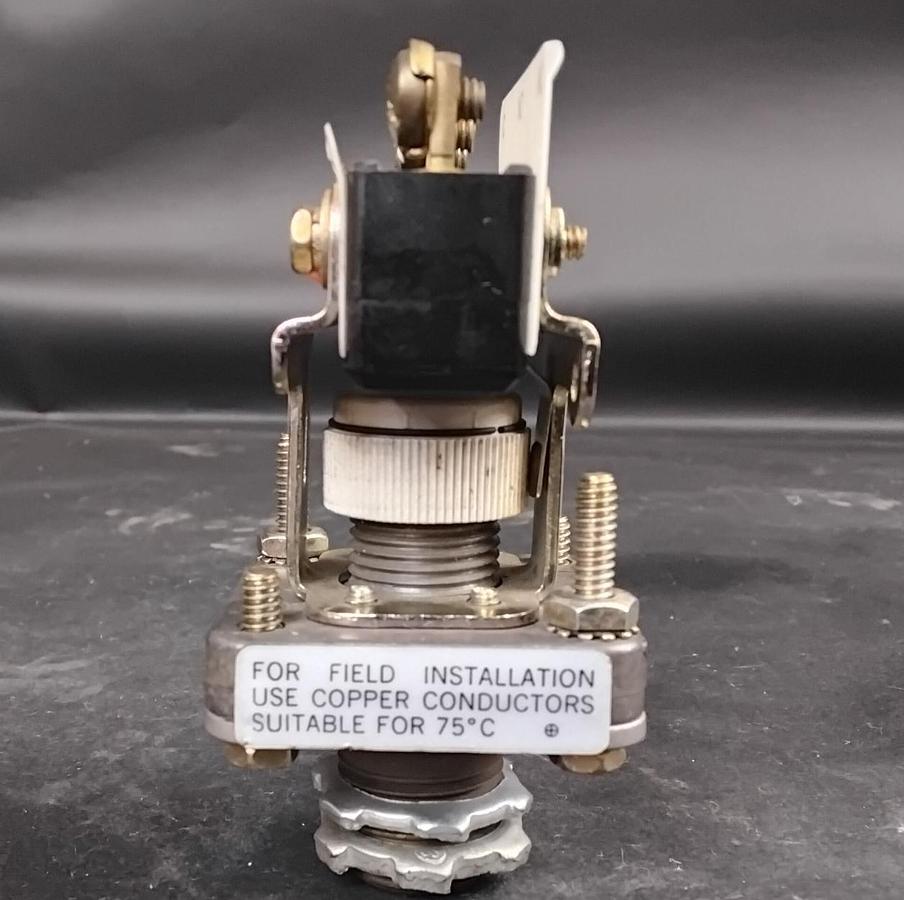 Used BARKSDALE E1S-H15-BR PRESSURE SWITCH ($100 OBO)