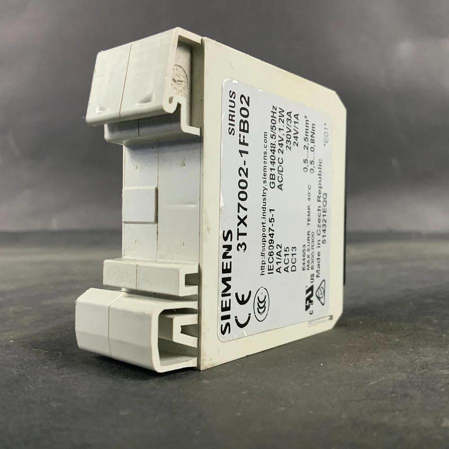 Used SIEMENS 3TX7002-1FB02 COUPLING RELAY ($15 OBO)