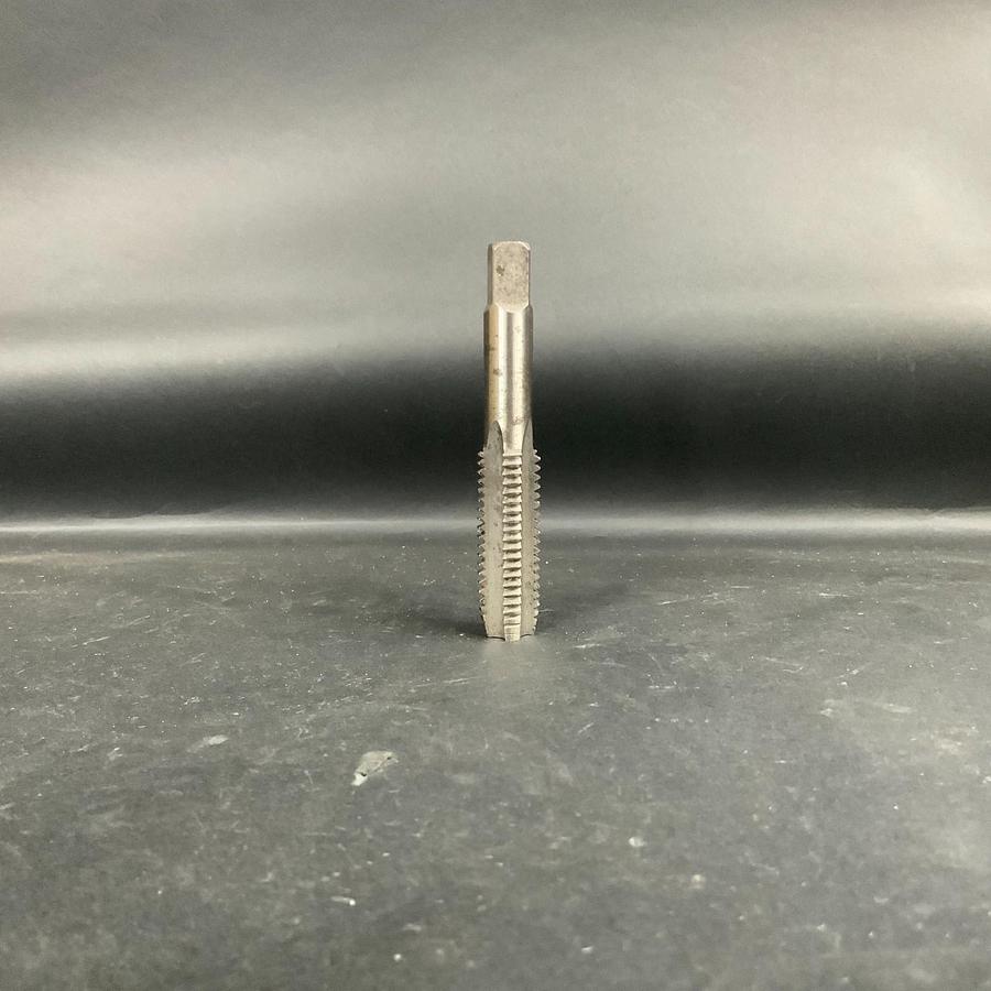 Used Unbranded 5/8”-11 NC 4-FLUTE HSS H3 GROUND THREAD PLUG TAP ($10 OBO)