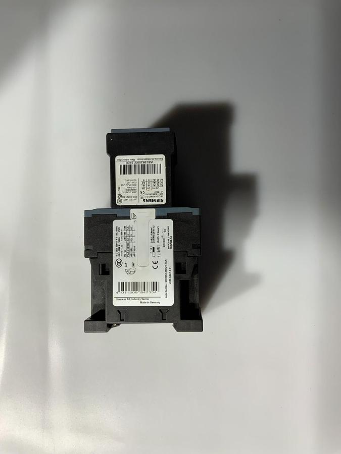 Used SIEMENS 3RT2016-2BB44-3MA0 ($18.99 OBO)