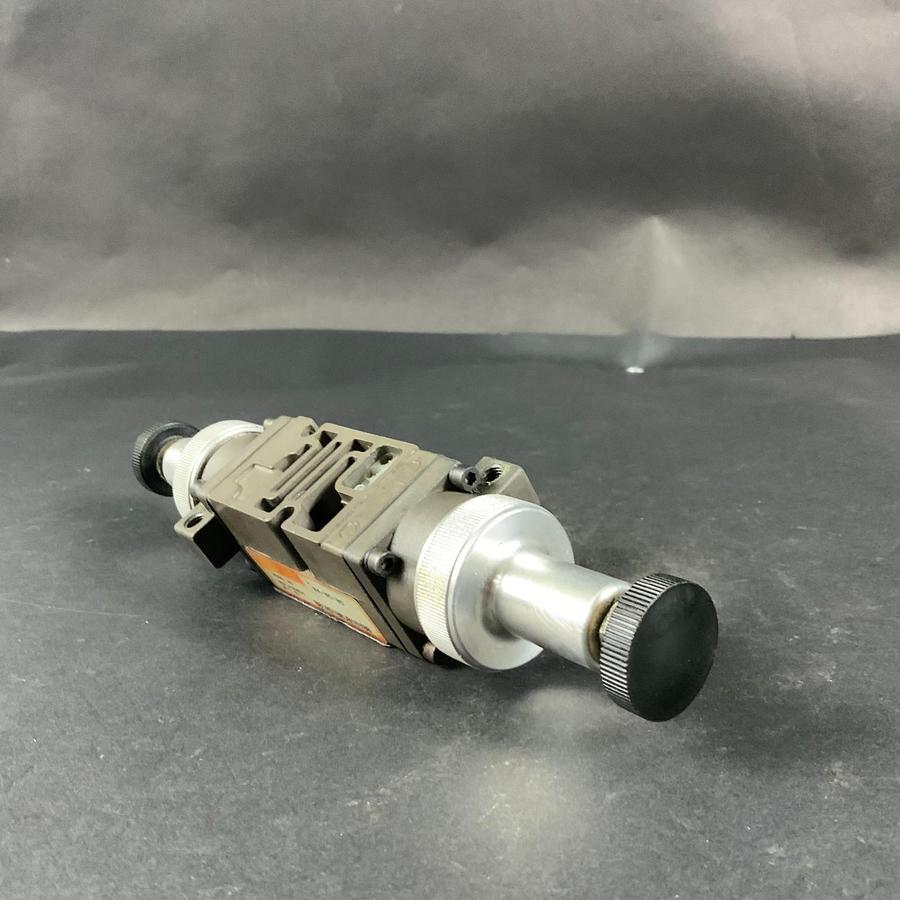 Used NUMATICS 081RD100J016Y00 PNEUMATIC REGULATOR ($15 OBO)