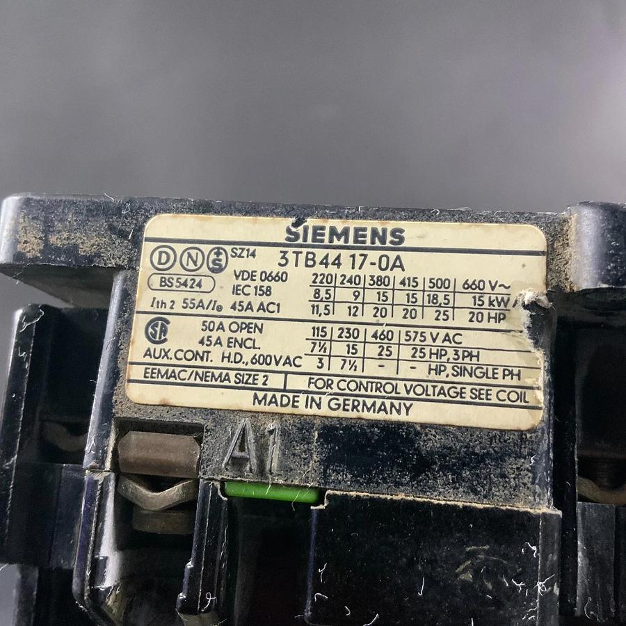 Used SIEMENS 3TB44 17-0A CONTACTOR ($45 OBO)