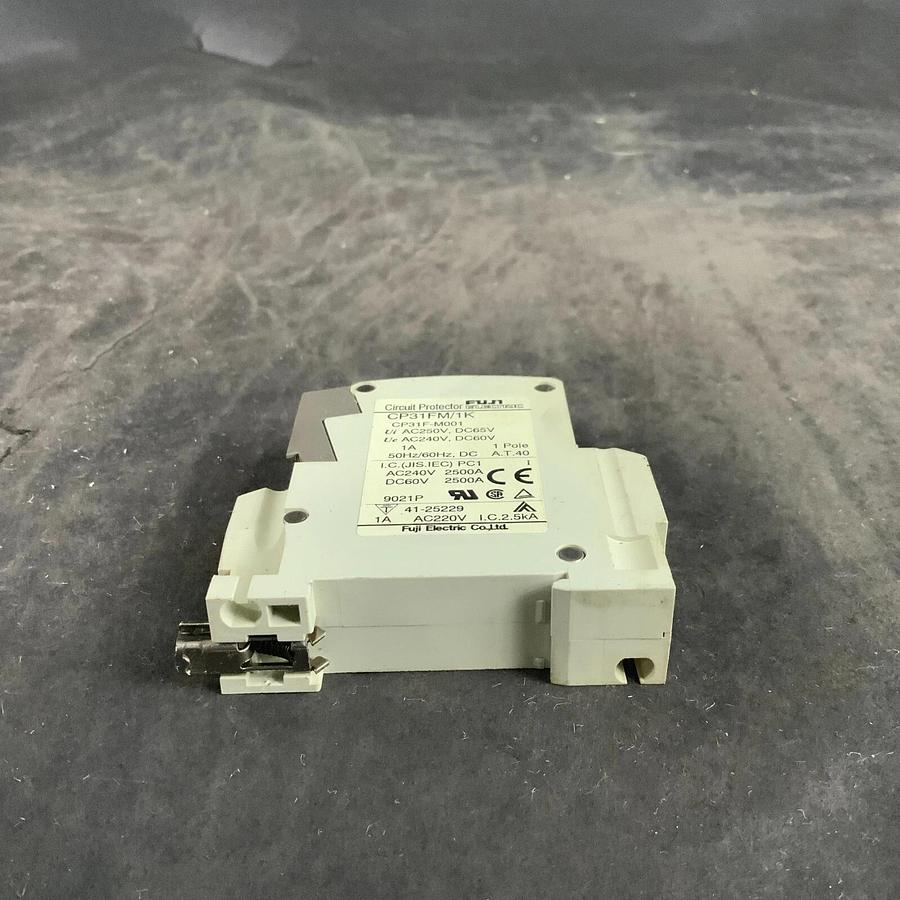 FUJI CIRCUIT PROTECTOR CP31FM/1K ($10 OBO)