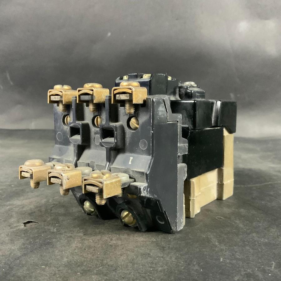 Used ALLEN BRADLEY 71A86 MOTOR STARTER ($35 OBO)