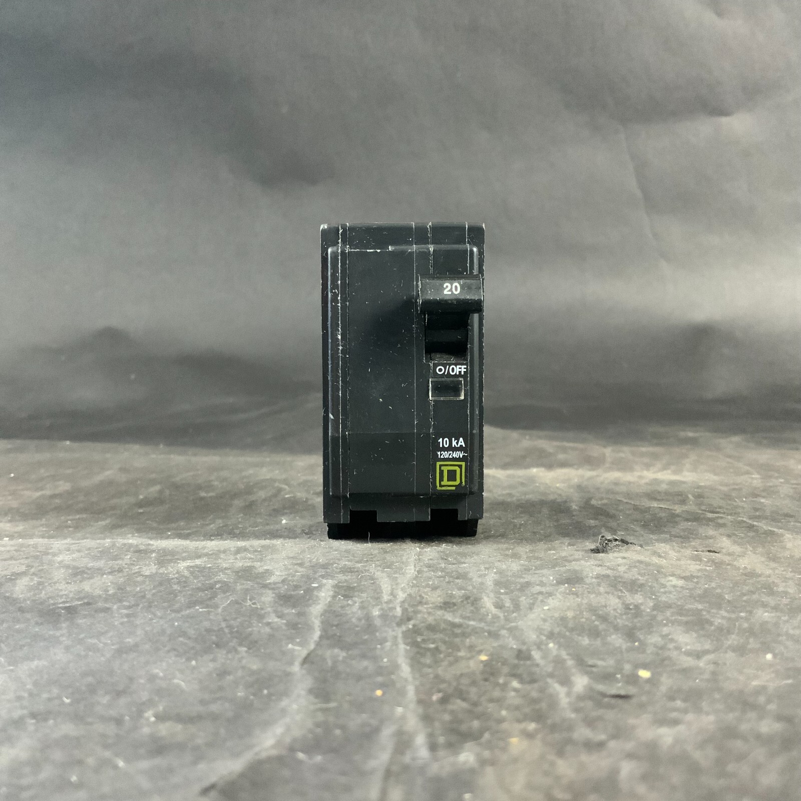 Used SQUARE D QO220 MINI CIRCUIT BREAKER ($20 OBO)