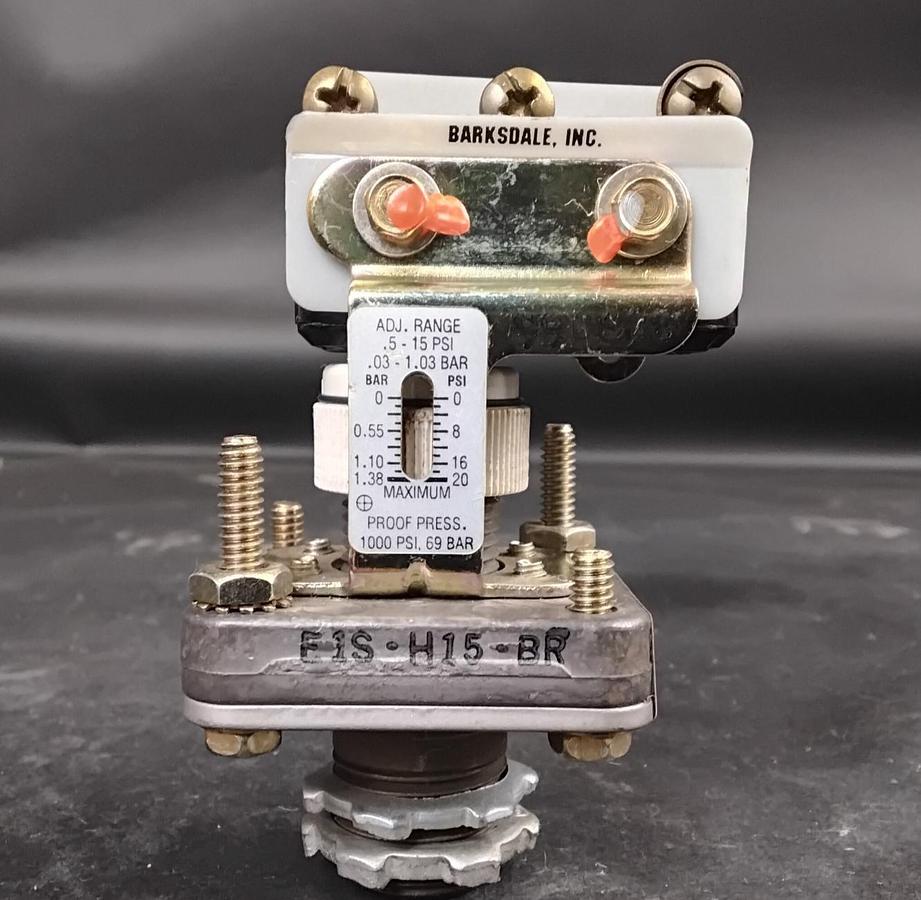 Used BARKSDALE E1S-H15-BR PRESSURE SWITCH ($100 OBO)