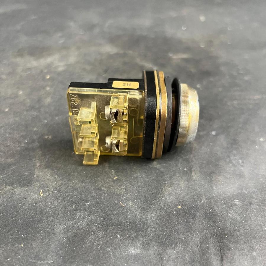 Used TELEMECANIQUE XB2-M RED PUSHBUTTON ($13 OBO)