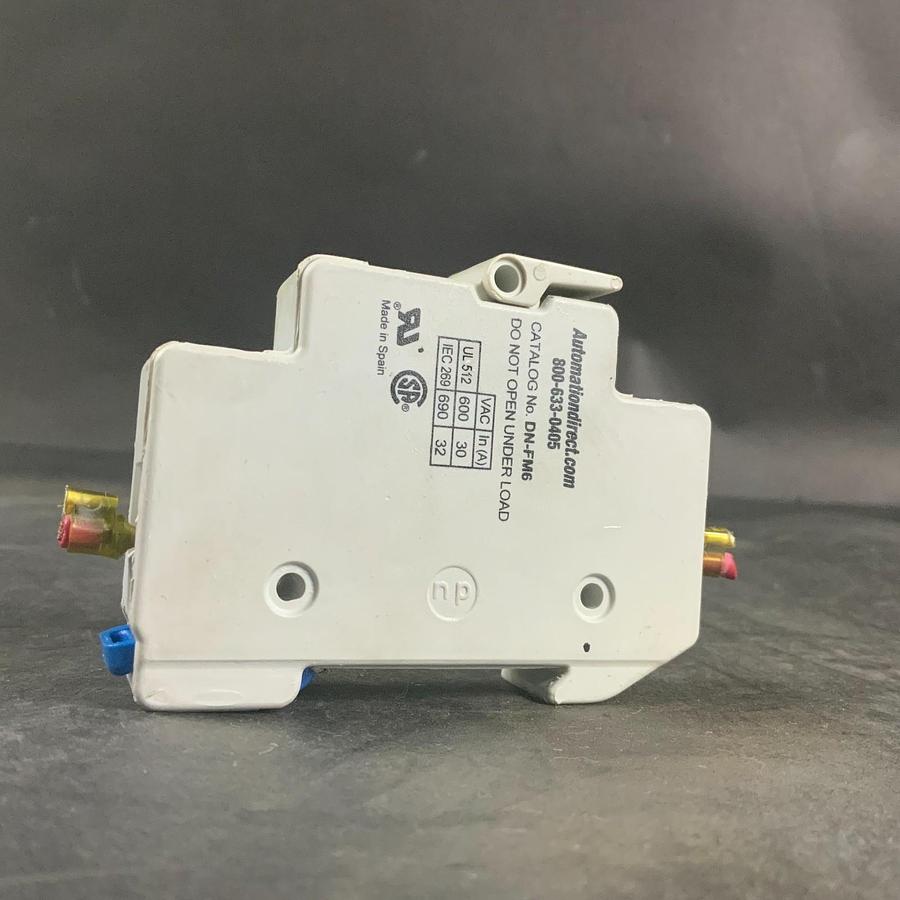 Used AUTOMATION DIRECT DN-FM6 DINNECTORS FUSE HOLDER ($8 OBO)