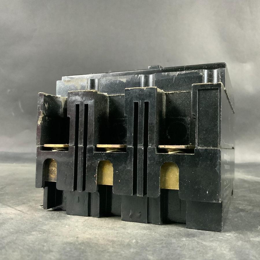 Used WESTINGHOUSE TE32070 CIRCUIT BREAKER ($50 OBO)