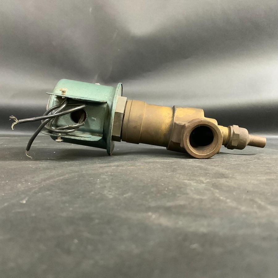 Used ITT GENERAL CONTROLS MAGNETIC VALVE 110/120V 60 HZ ($150 OBO)