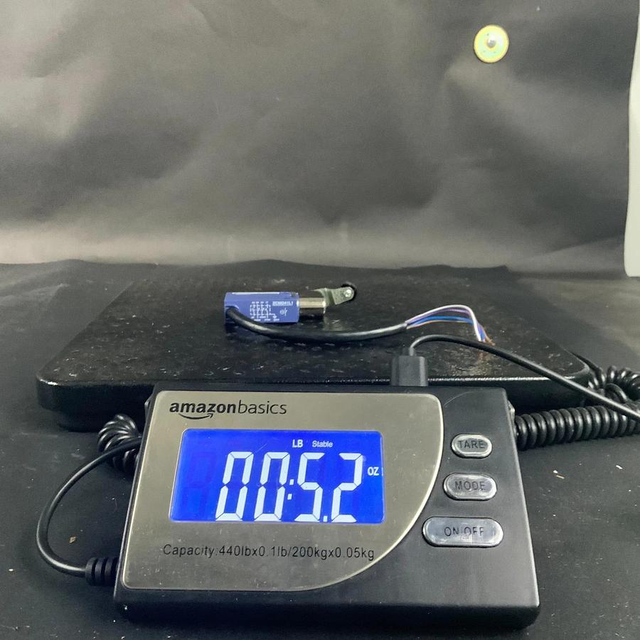 Used TELEMECANIQUE ZCMD41L1 OSISWITCH ($50 OBO)