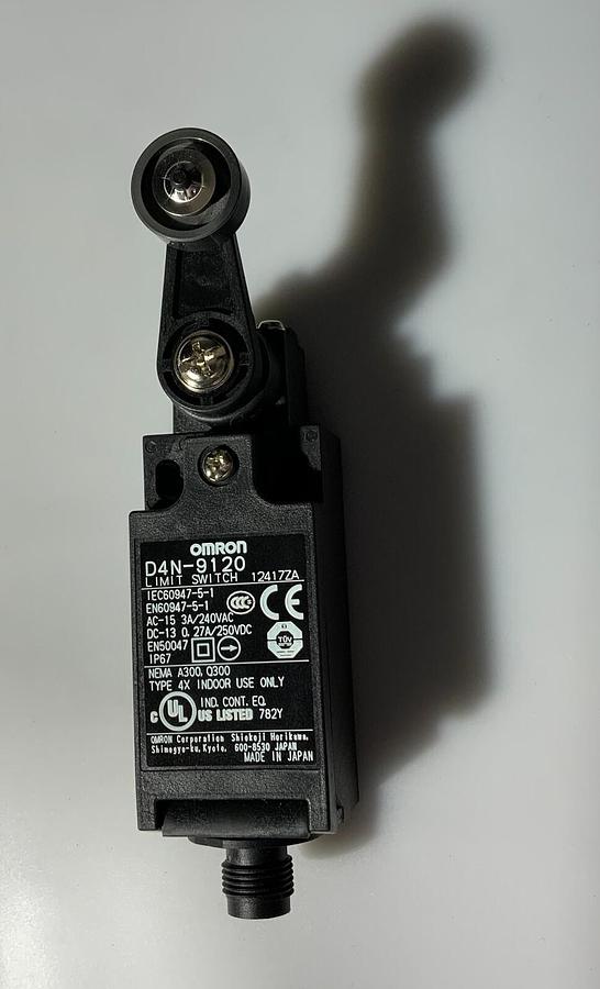Used OMRON D4N-9120 LIMIT SWITCH ($49.99 OBO!!!)