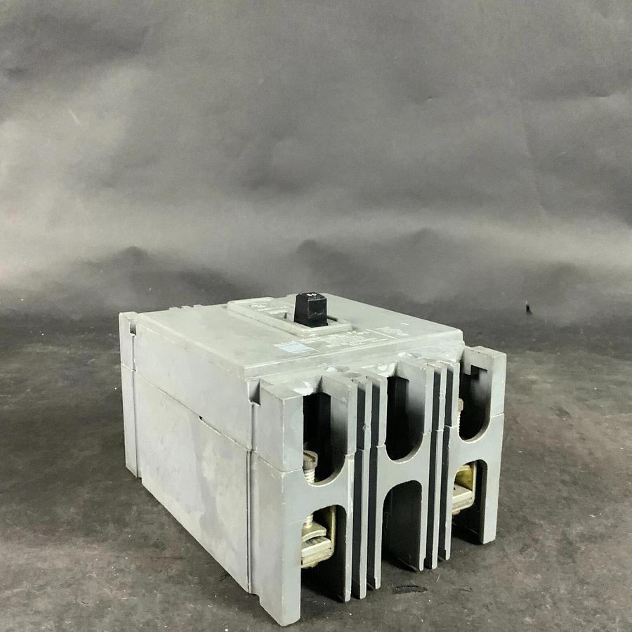 Used WESTINGHOUSE HFB2050 CIRCUIT BREAKER ($70 OBO)