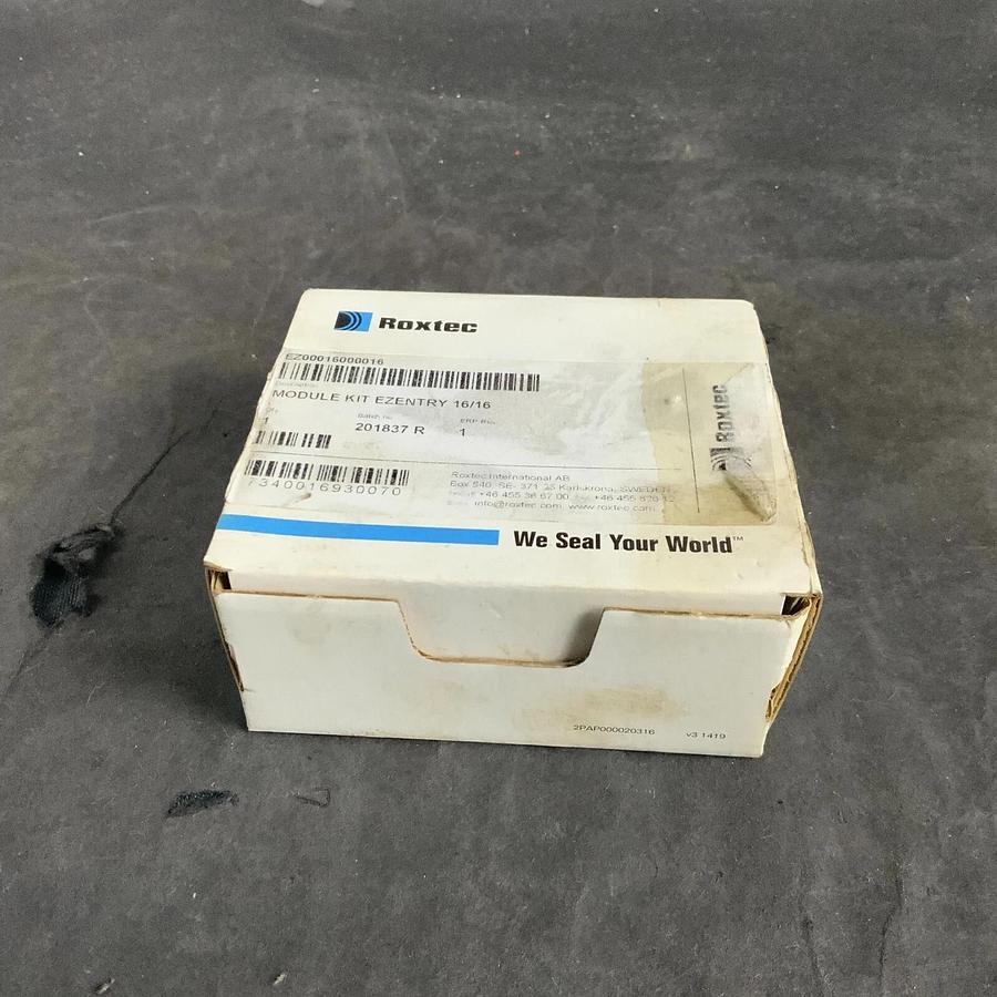 Used ROXTEC EZ00016000016 ENTRY MODULE KIT ($70 OBO)
