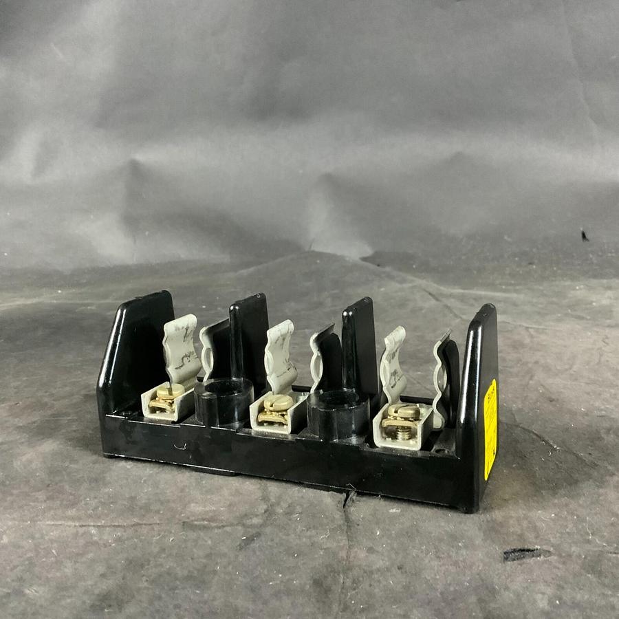 Used BUSSMANN 11241-3PR FUSE HOLDER ($12 OBO)