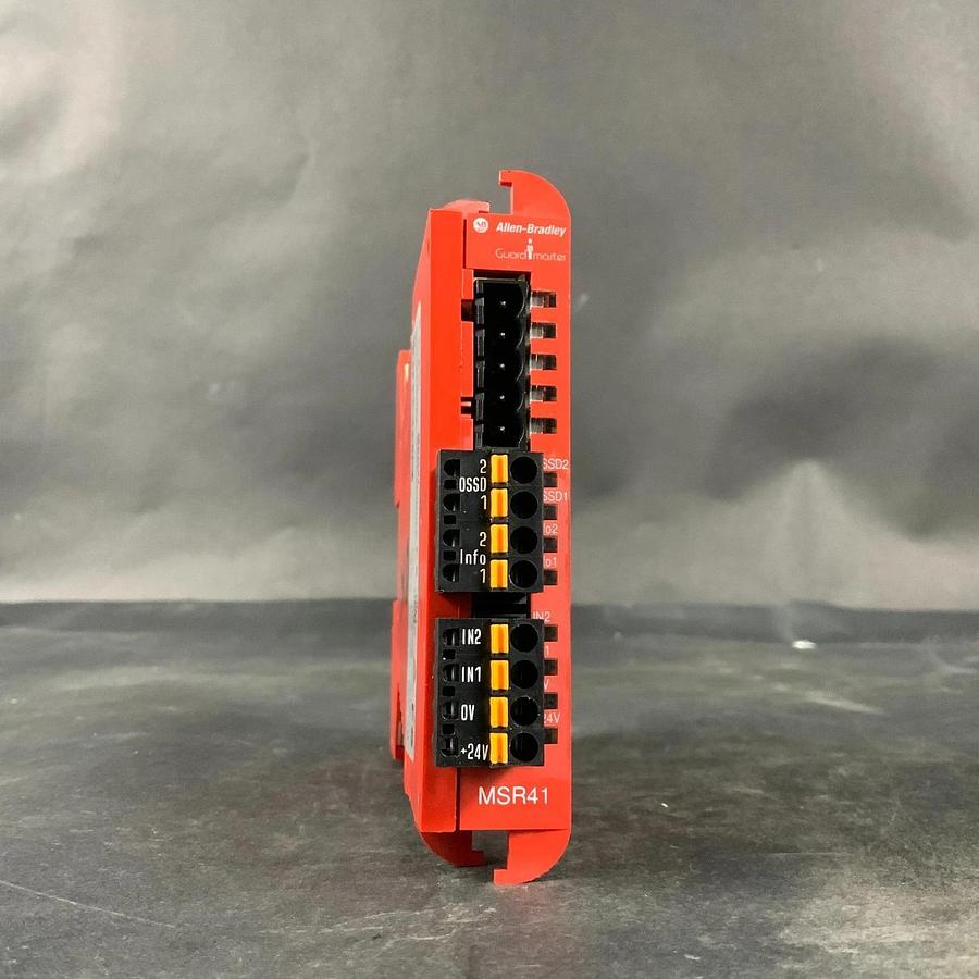 Used ALLEN BRADLEY GUARD MASTER 440R-P221AGS BASE MODULE ($50 OBO)