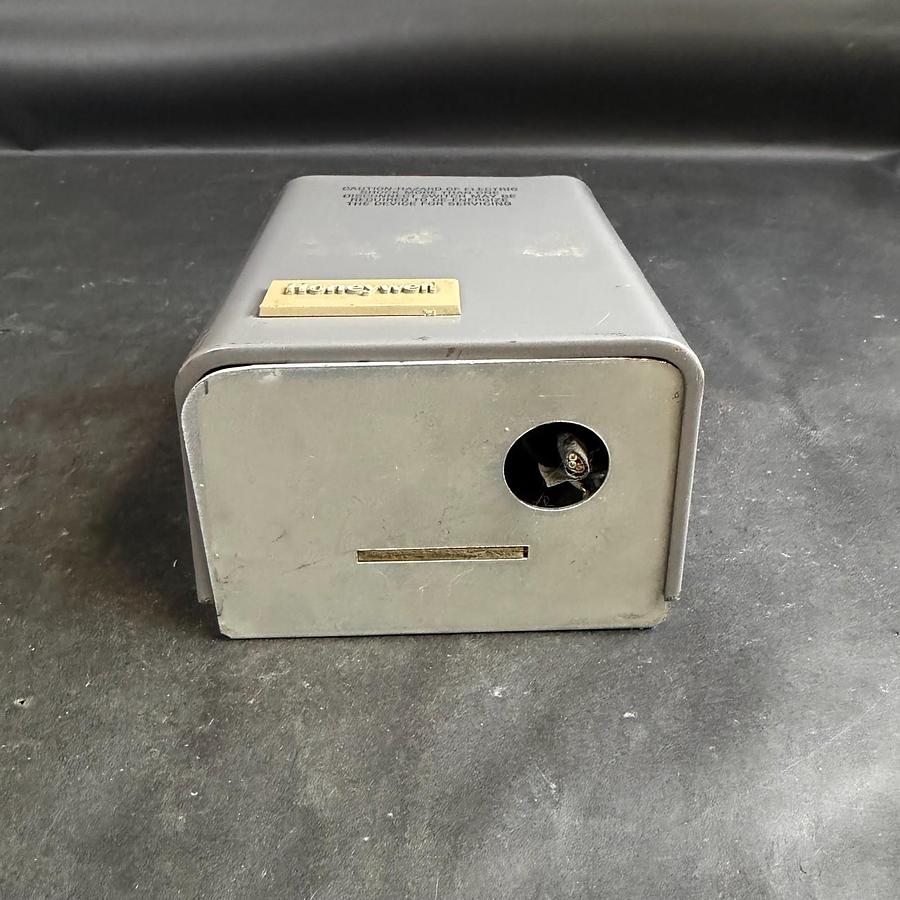 Used HONEYWELL RA89A 1074 SWITCHING RELAY ($50 OBO)
