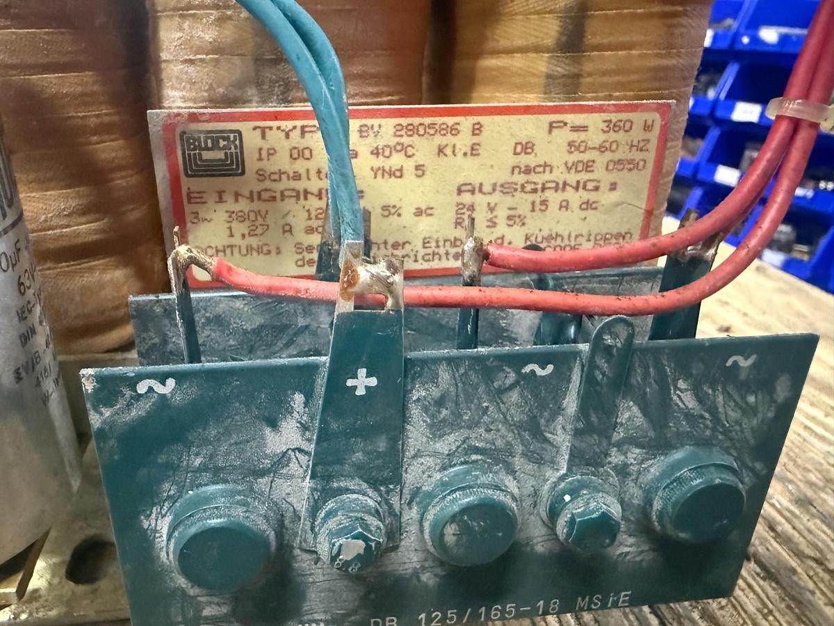 Used BLOCK TYPE 280586 B TRANSFORMER