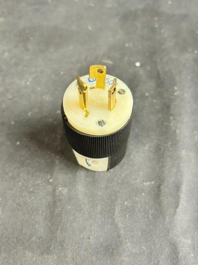 Used LEVITON 4570-C TWIST-LOCK PLUG