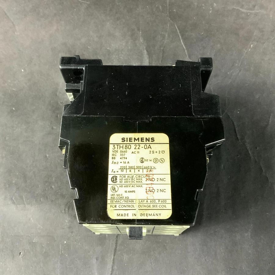 Used SIEMENS 3TH80 22-0A 240V CONTACTOR ($10 OBO)