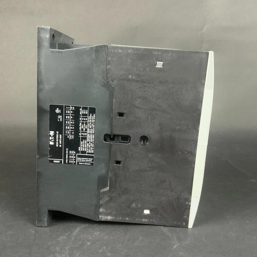 Used EATON CN13KN000TD CONTACTOR - NEW IN BOX ($1050 OBO)