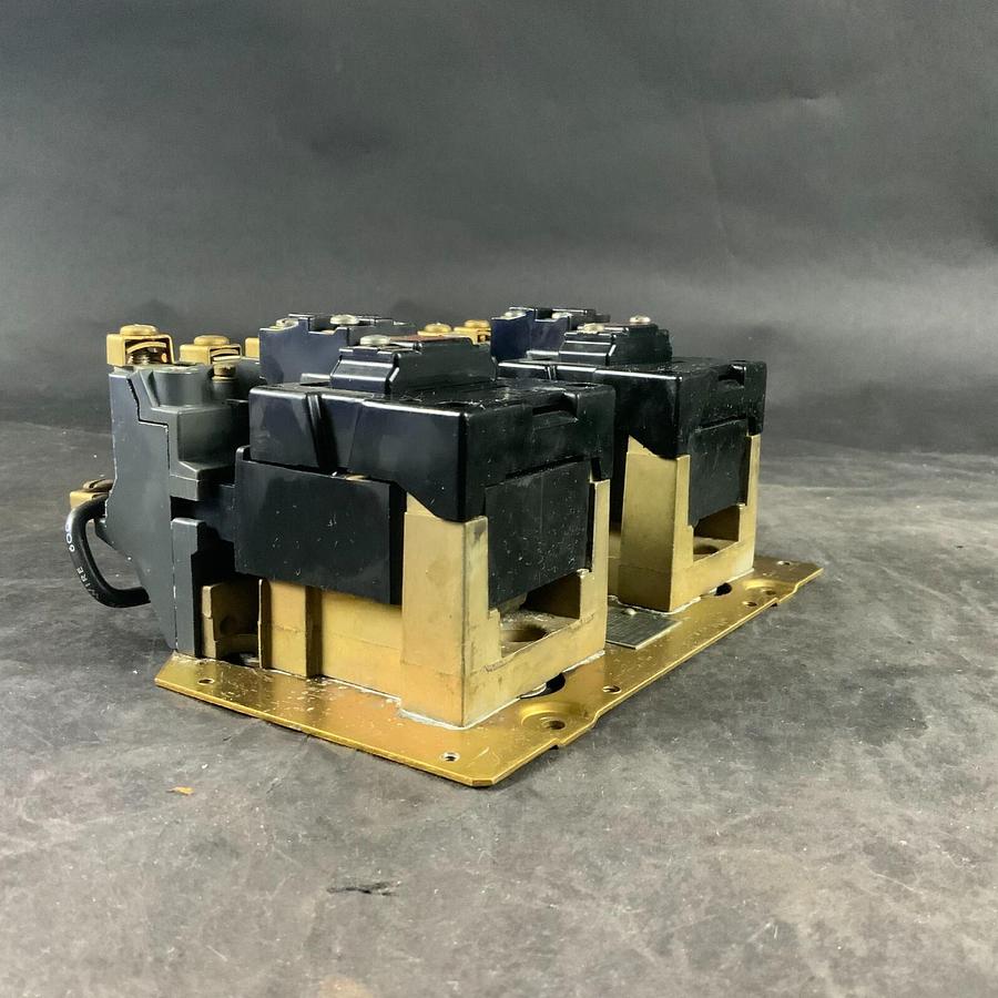 Used ALLEN BRADLEY 705-BOD REVERSING STARTER ($75 OBO)