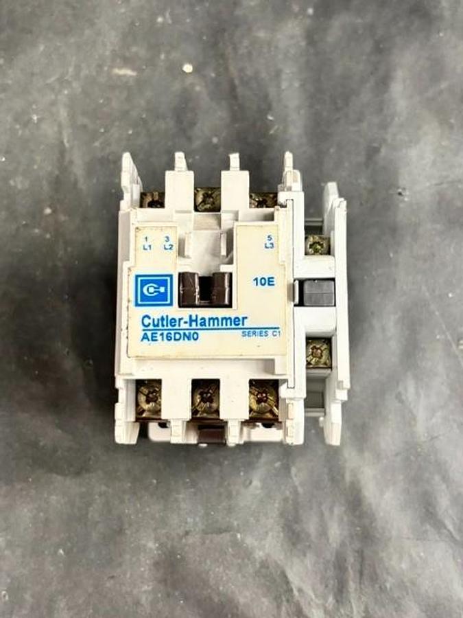 Used CUTLER-HAMMER AE16DN0+C320KGS1 STARTER