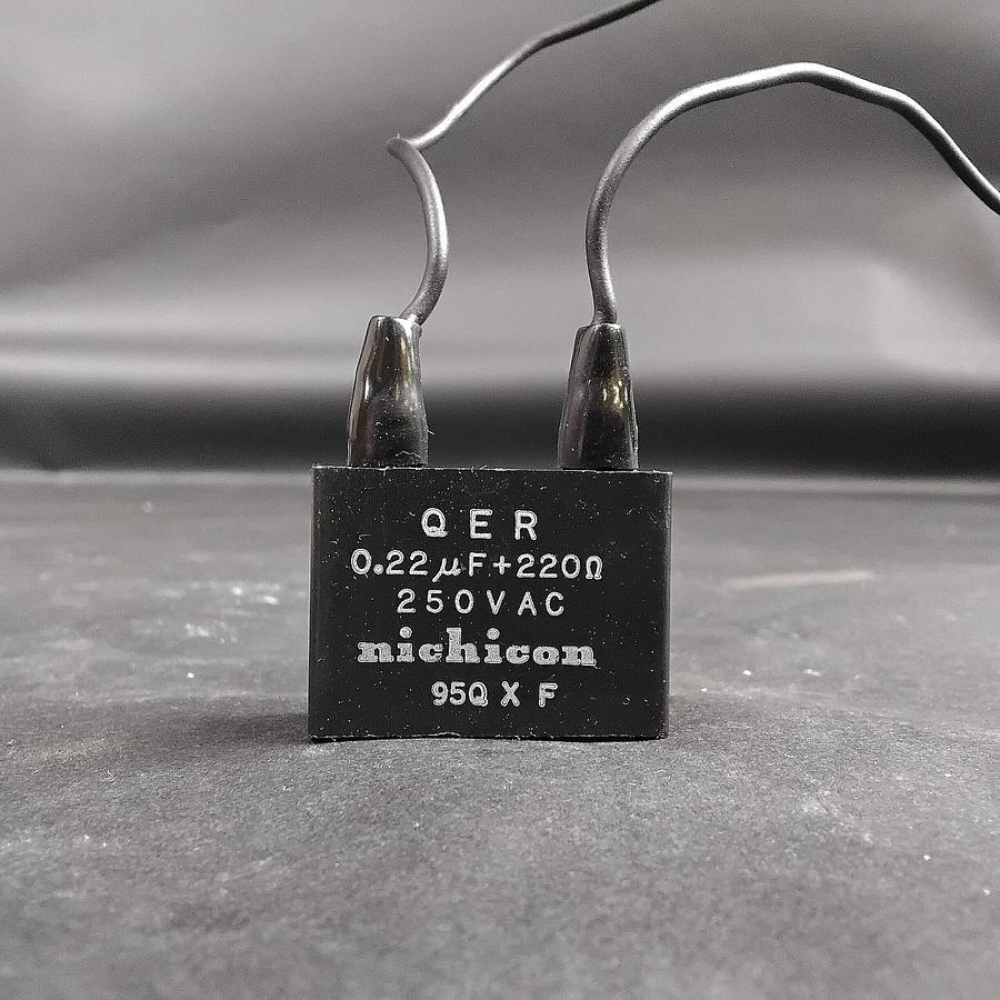 Used NICHICON QER SERIES CAPACITOR 250 VAC ($8.00 OBO)