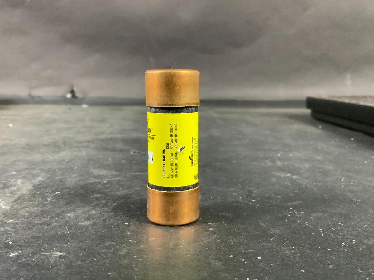 Used BUSSMANN LPJ-12SP LOW-PEAK FUSE ($10 OBO)