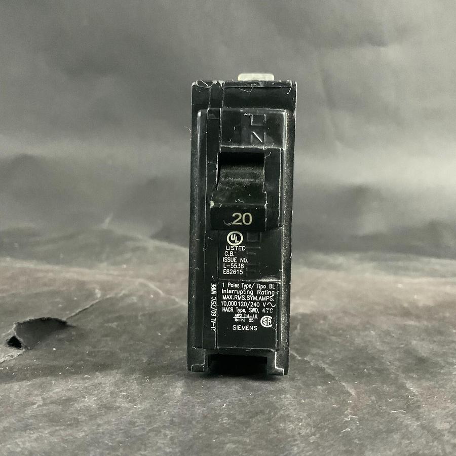 SIEMENS B120 CIRCUIT BREAKER ($20 OBO)