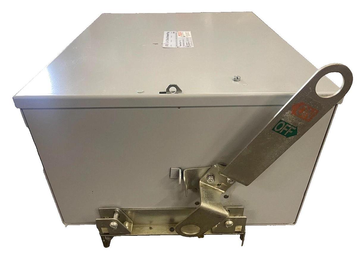 SIEMENS ITE UJC4400 XL-U CIRCUIT BREAKER PLUG ($3400 OBO)