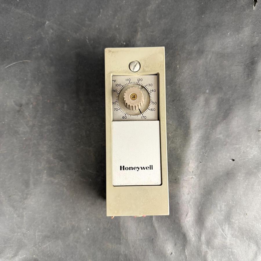 Used HONEYWELL T675A 150 TEMPERATURE CONTROLLER