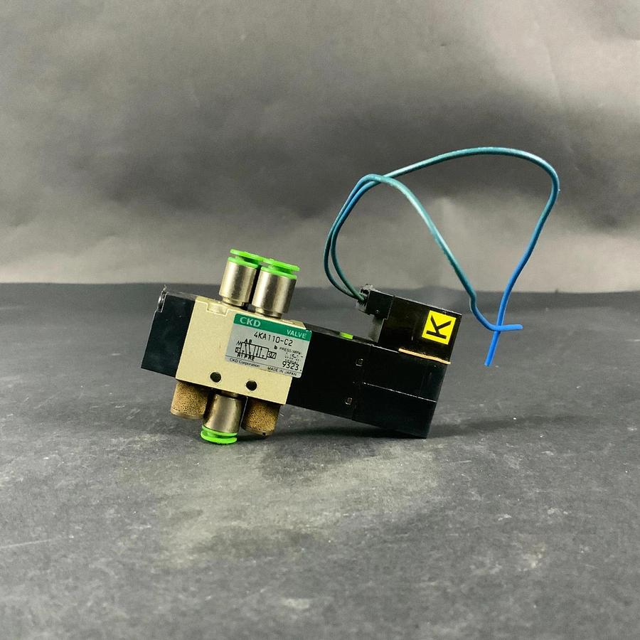 Used CKD CORP. 4KA110-C2 VALVE ($40 OBO)