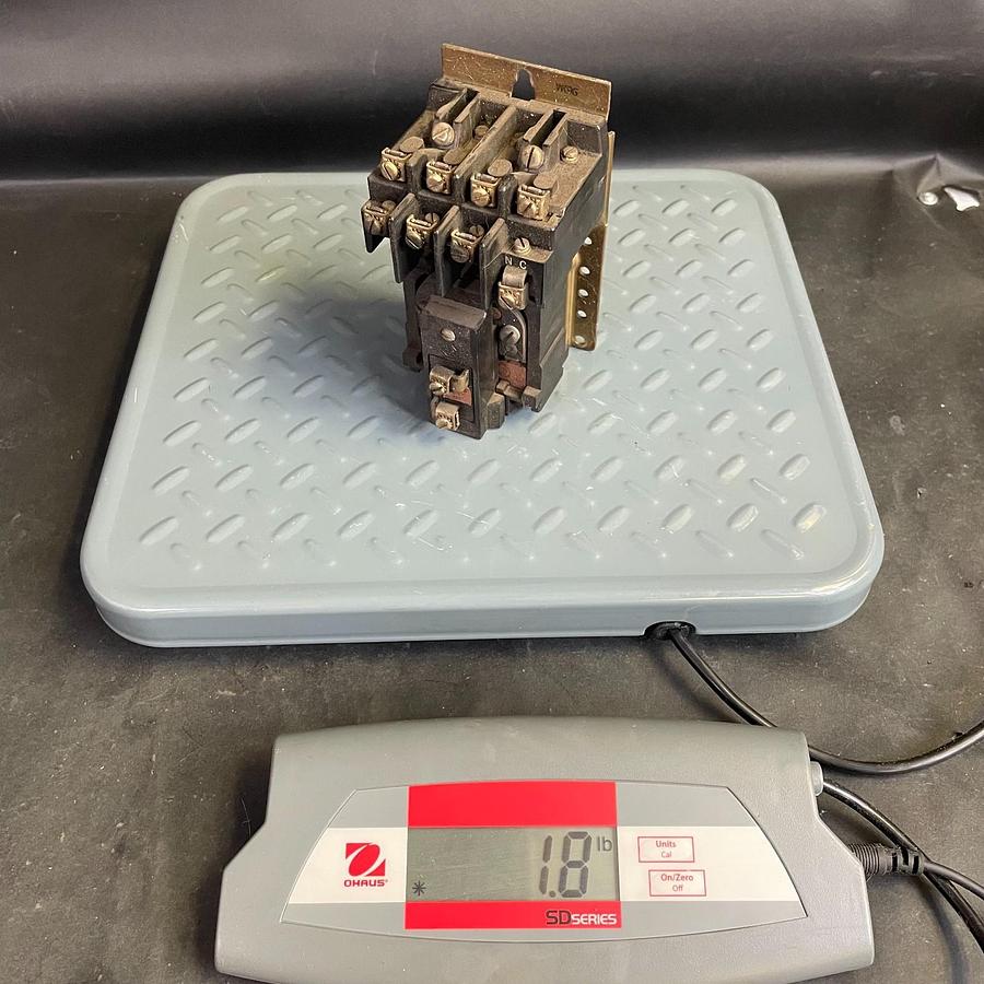 Used ALLEN BRADLEY 700-BR400A1 CONTROL RELAY