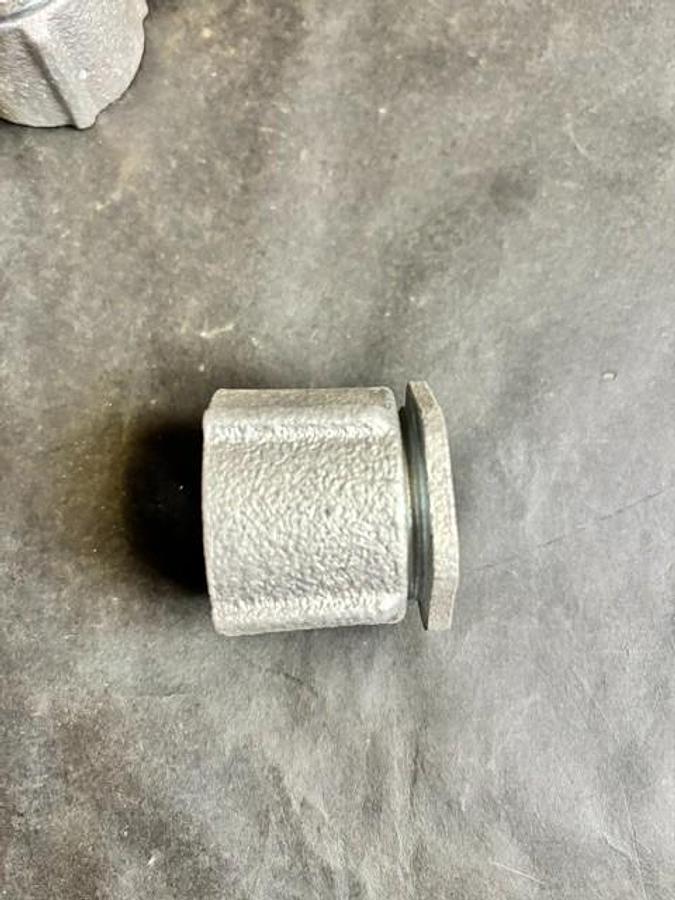 Used CROUSE HINDS CONDUIT COUPLINGS - GROUP OF 7
