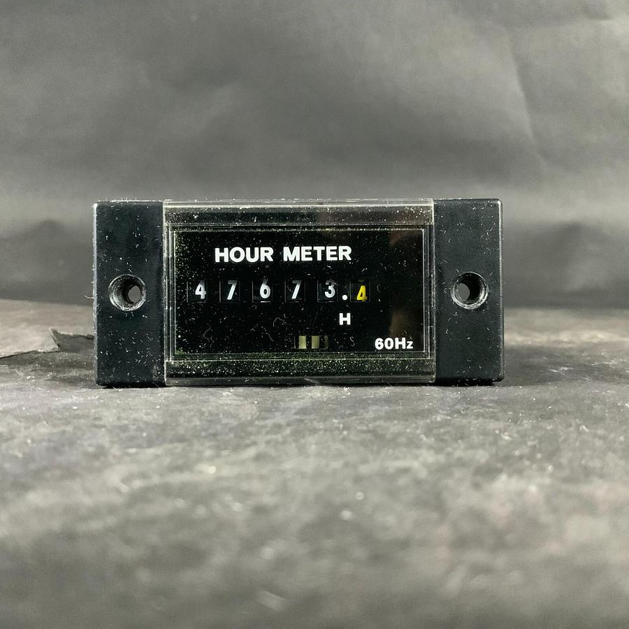 REDINGTON 7526-002-115AC PANEL METER ($30 OBO)