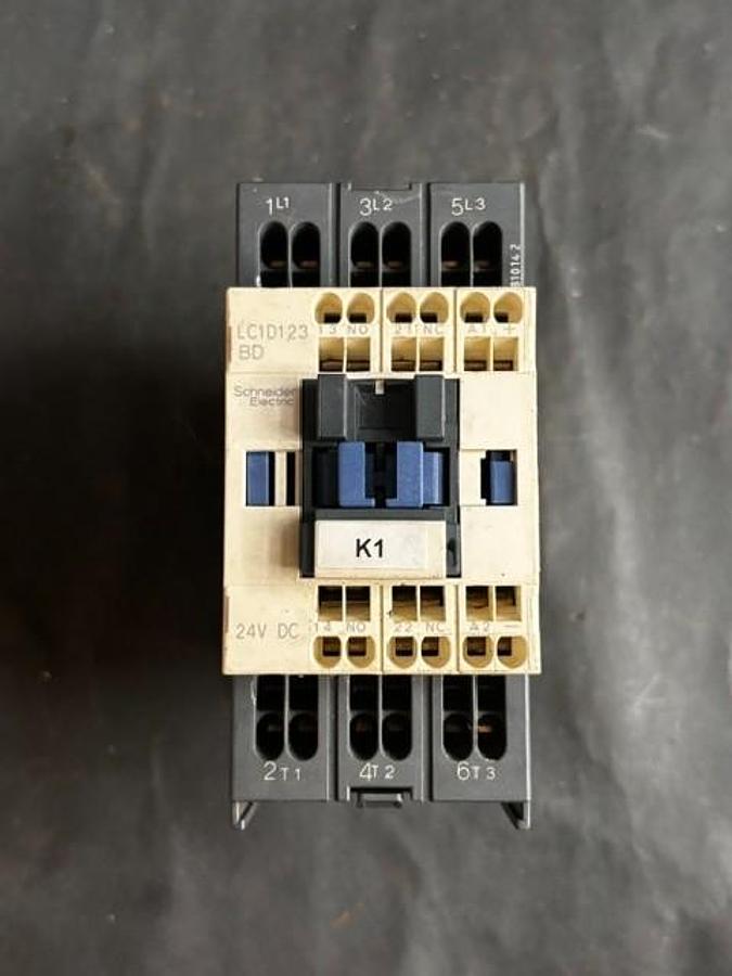Used SCHNEIDER ELECTRIC LC1D123BD CONTACTOR