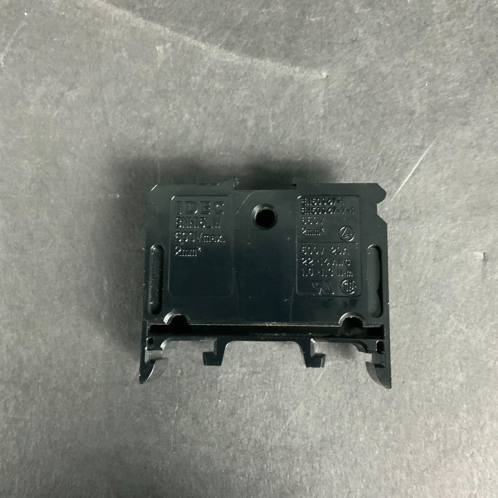 Used IDEC BNH15LW TERMINAL BLOCK - SET OF 6 - NEW ($5)