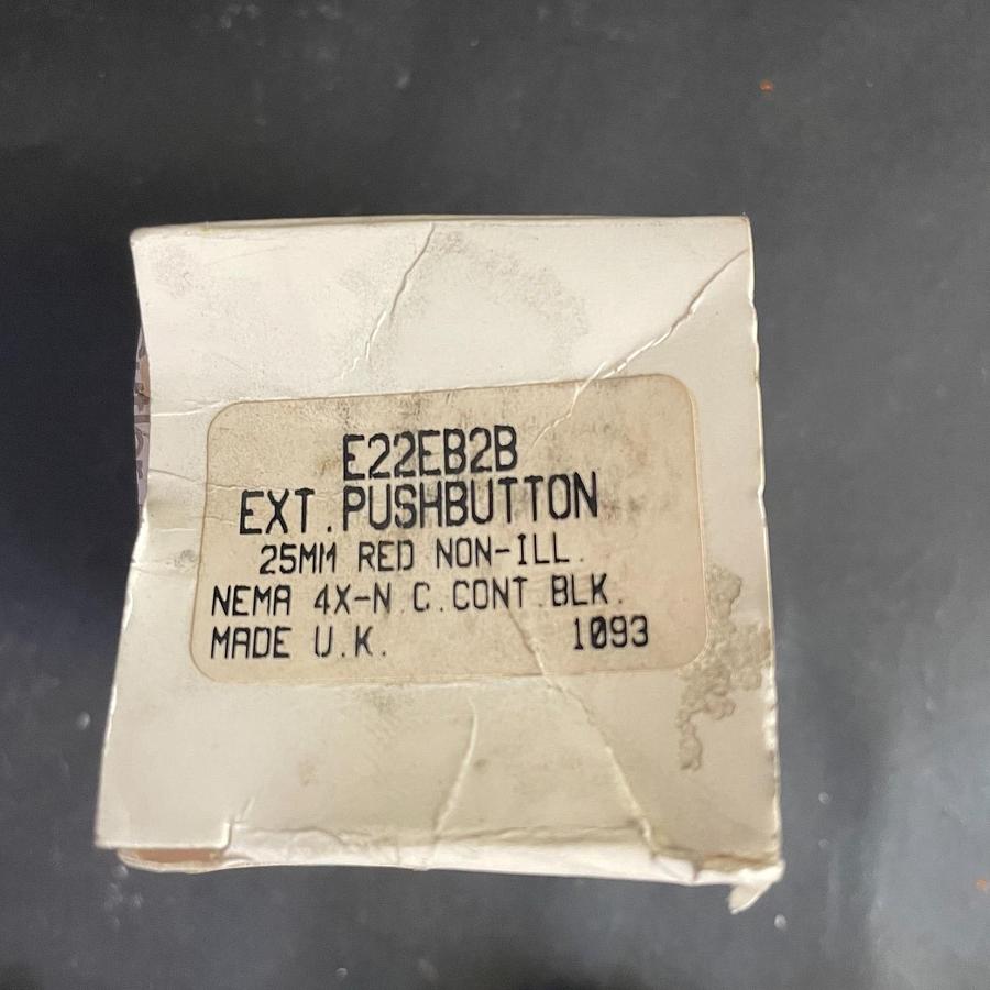 Used CUTLER HAMMER E22EB2B EXTENDED PUSHBUTTON 25MM NON-ILLUMINATED NEMA 4X OEM NEW