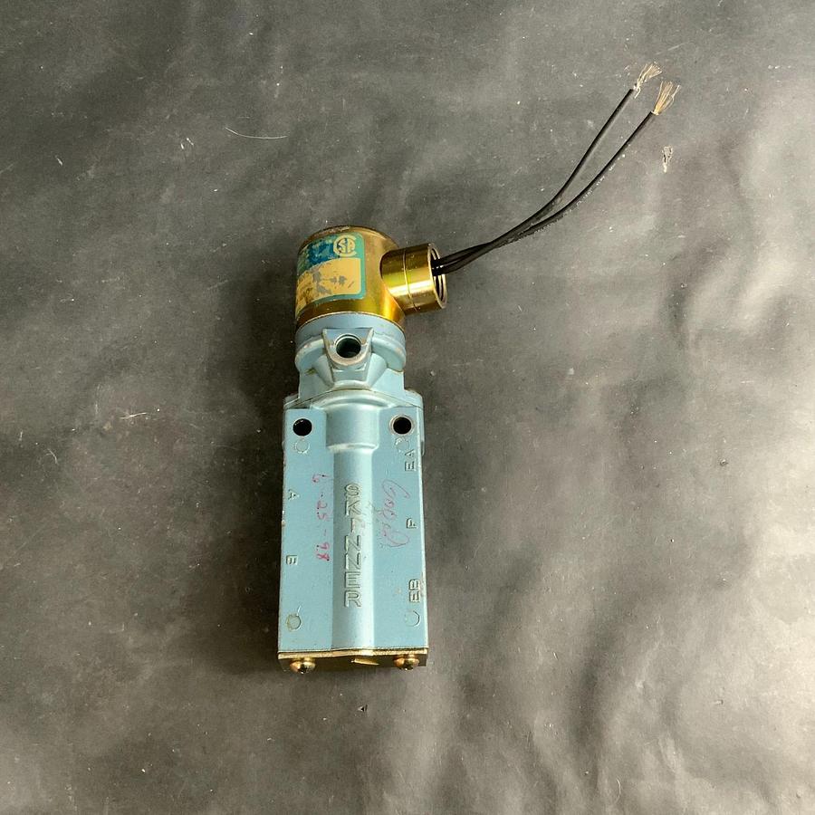 Used SKINNER SOLENOID VALVE H935LB2150 120V AC 1/4 NPT ($115 OBO)