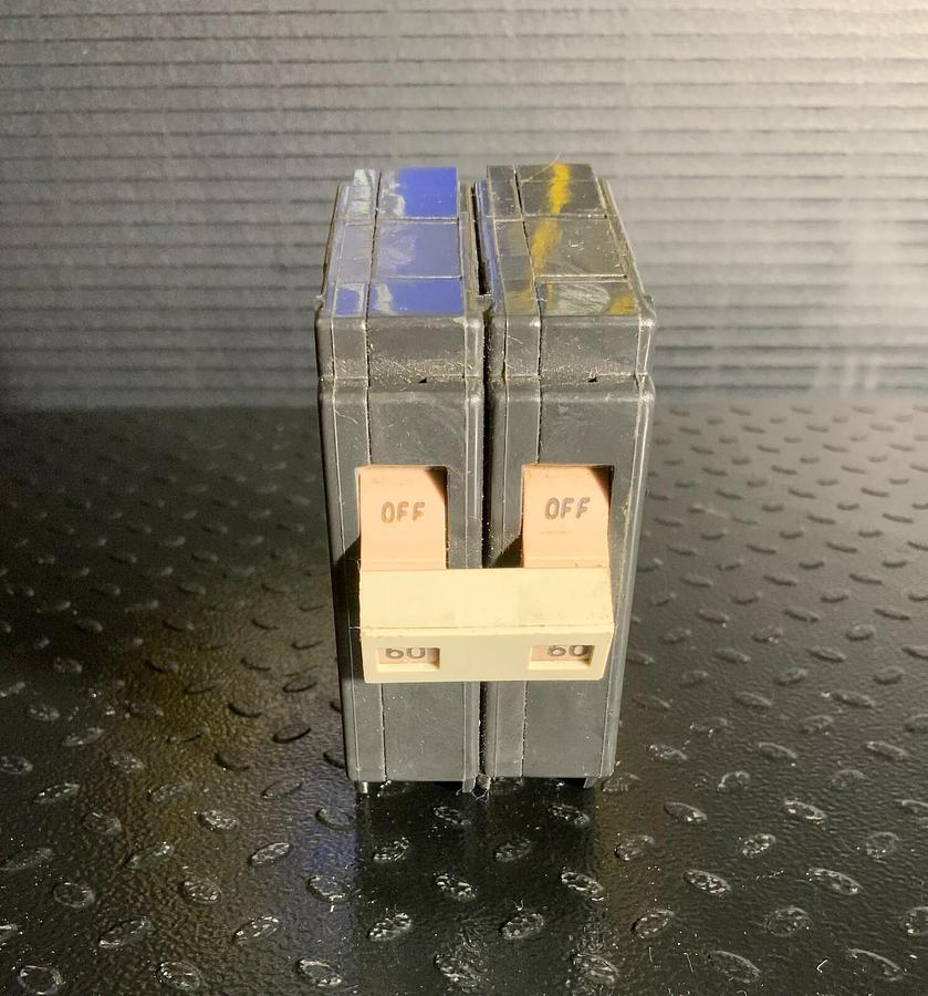 Used EATON CH260 ($34.99/EACH OBO)
