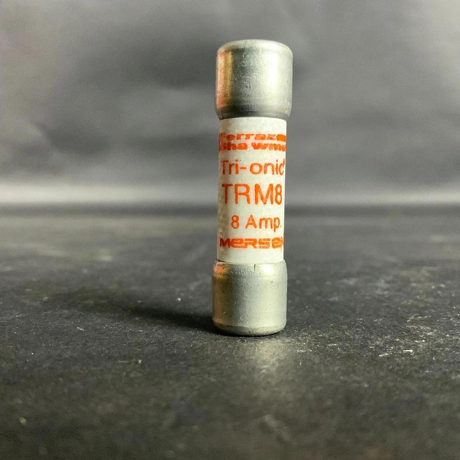 Used BOX OF 10 - FERRAZ SHAWMUT TRM8 GLASS MIDGET FUSES ($70 OBO) - BRAND NEW IN BOX