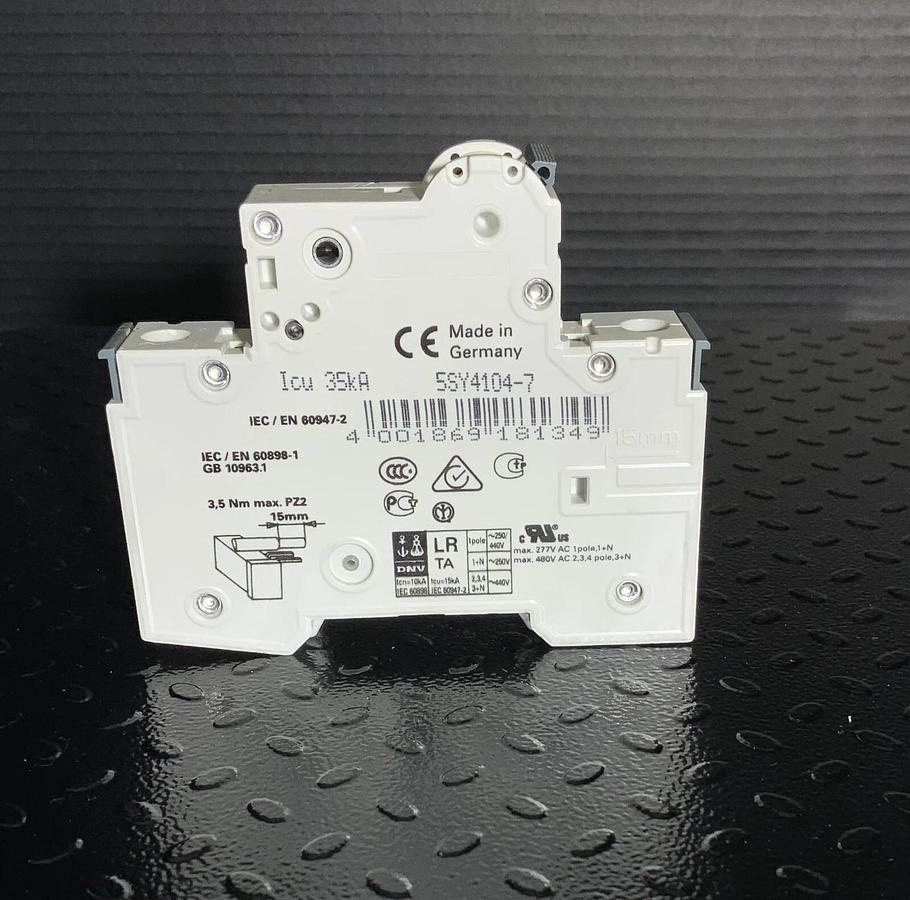 SIEMENS 5SY4104-7 ($24.99/EACH OBO)