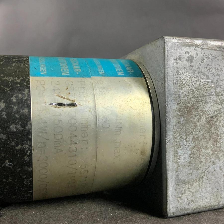 Used NECKAR MOTOREN DEISSLINGEN 557193 GEAR MOTOR ($240 OBO)