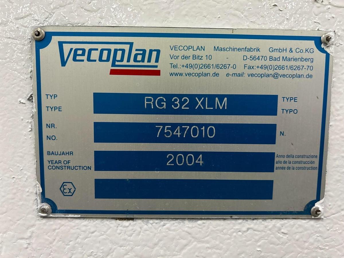 Used 2004 Vecoplan Hydraulic Grinder/Shredder RG32XLM - W/ FREE HYD PACK!