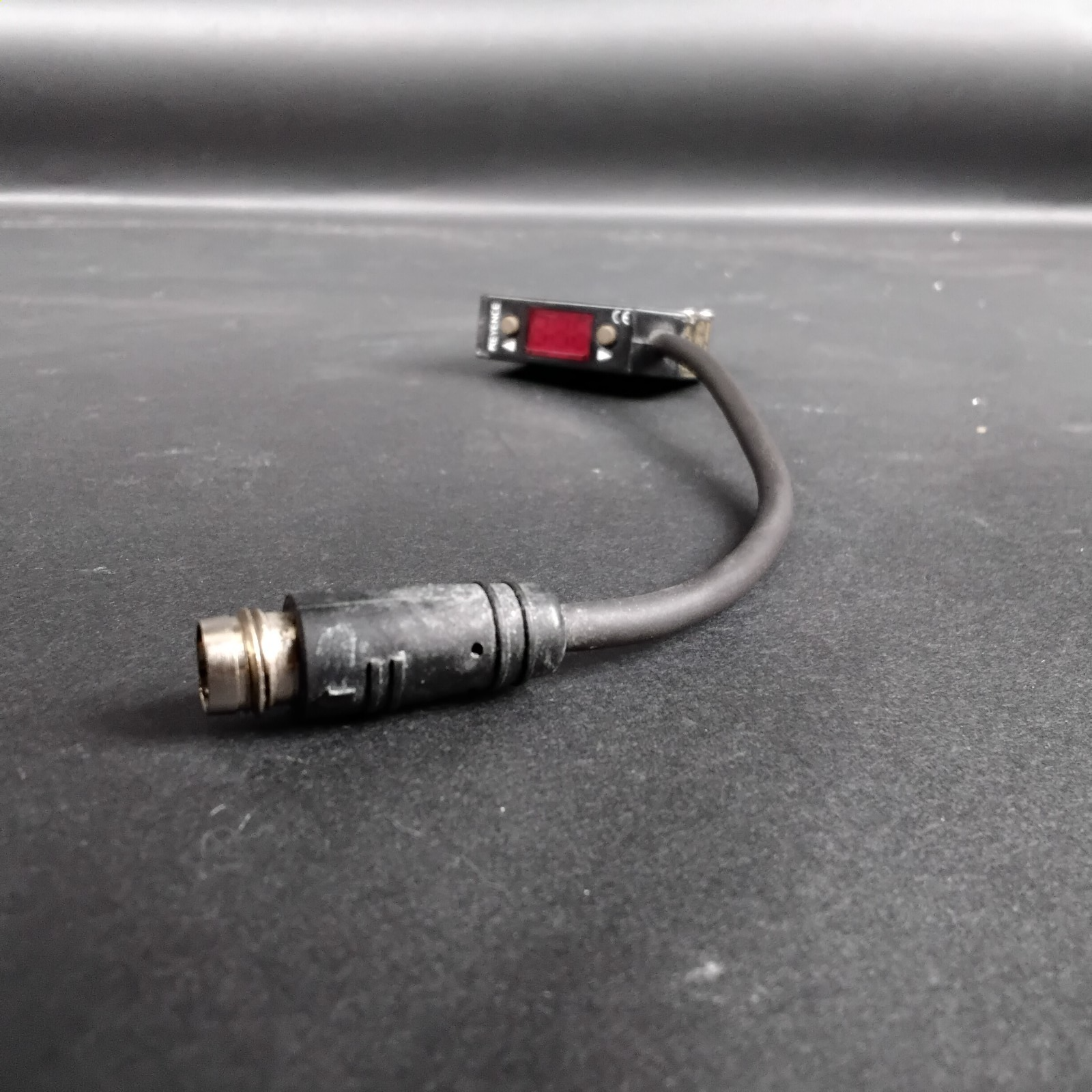 Used KEYENCE PZ-V32P PHOTOELECTRIC SENSOR ($45 OBO)