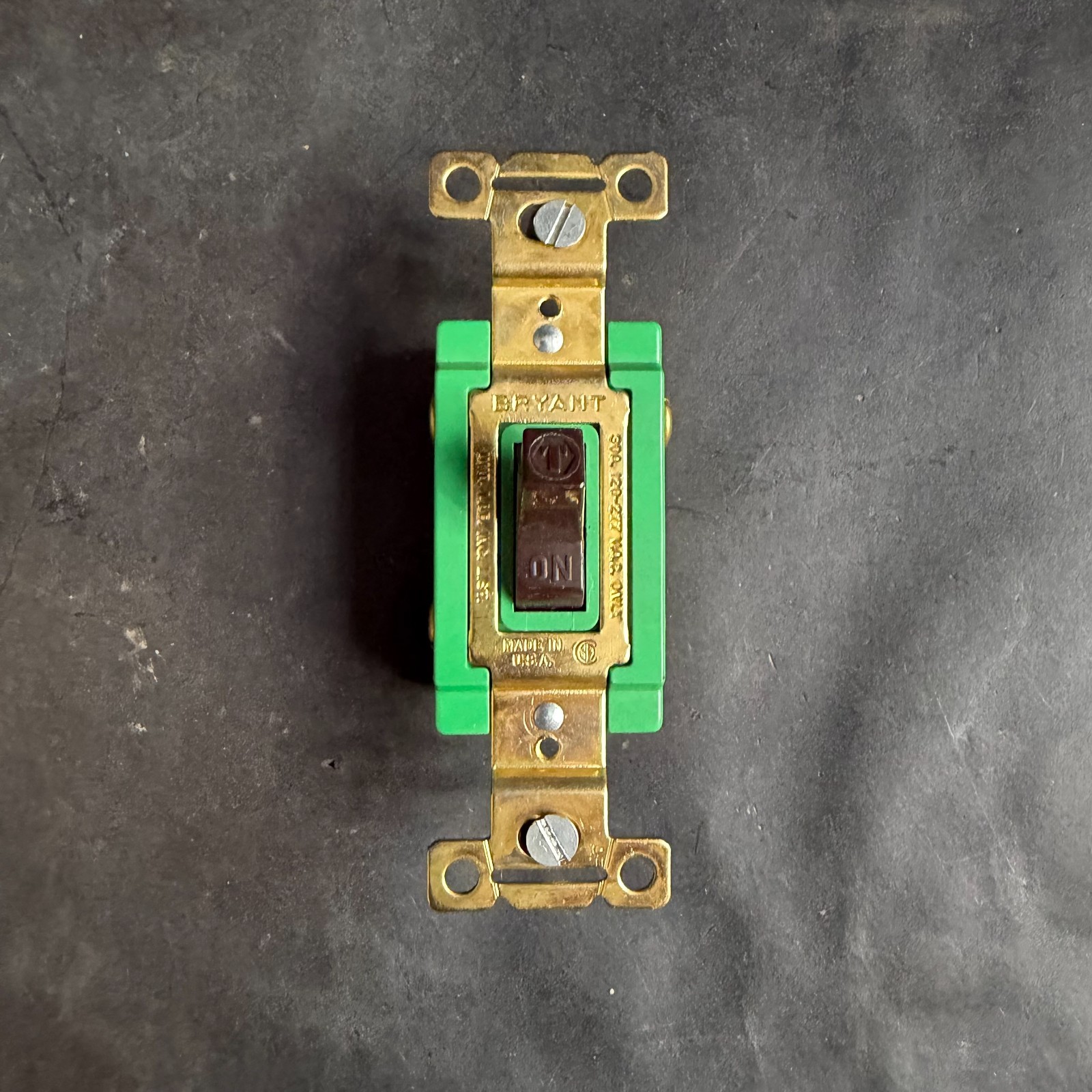 Used BRYANT 30A 120-277VAC SINGLE POLE SWITCH ($15 OBO)