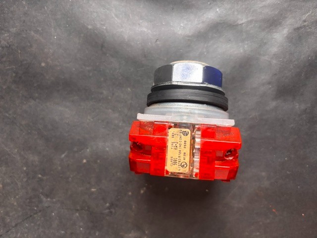 Used SQUARE D 9001KA-3 SERIES J PUSHBUTTON SWITCH ($11 OBO)