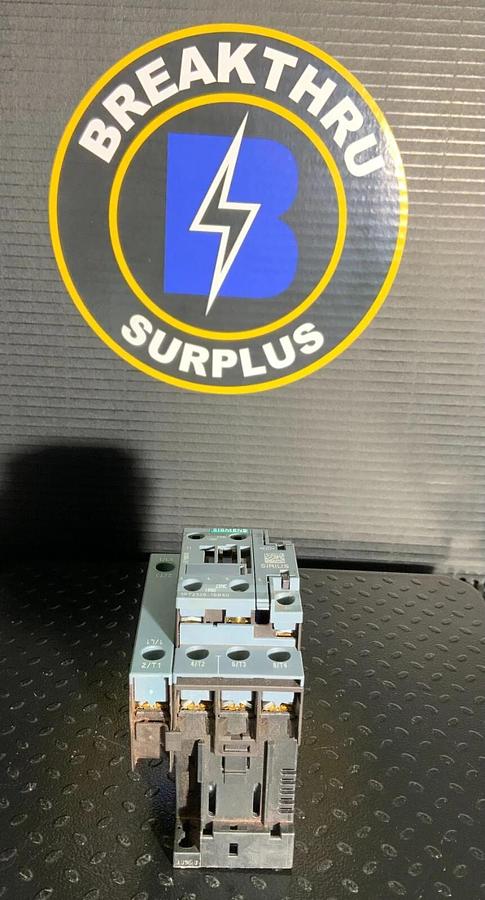 Used SIEMENS 3RT2026-1BB40 3POLE CONTACTOR W/ EXTRA CHANNEL ($15.99 OBO)